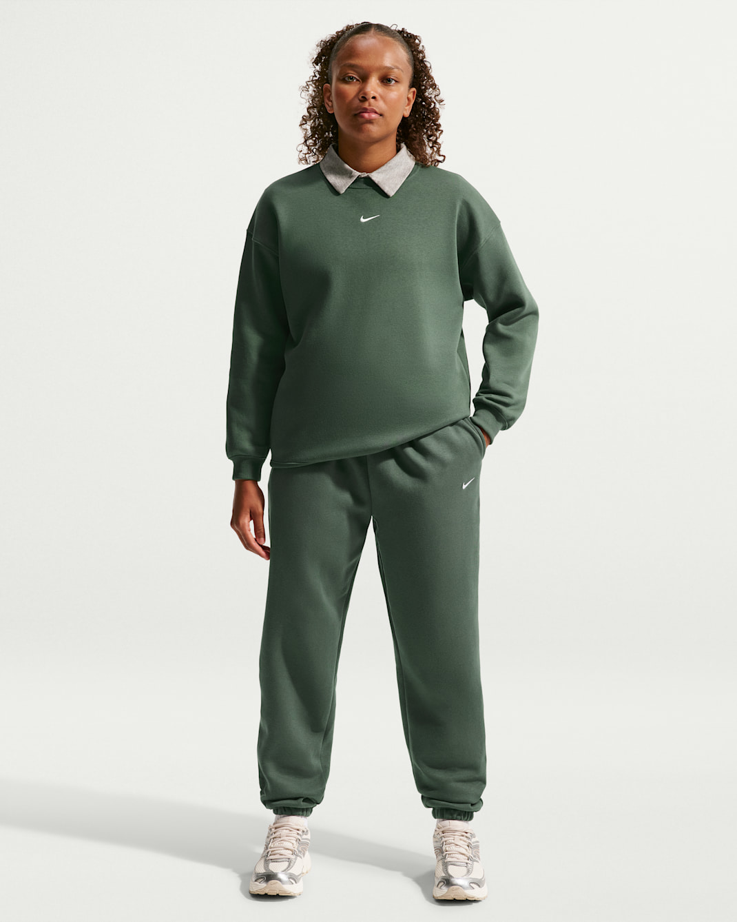 Nike Sportswear Studio Fleece Girls' Loose Pants - Camo Green/White