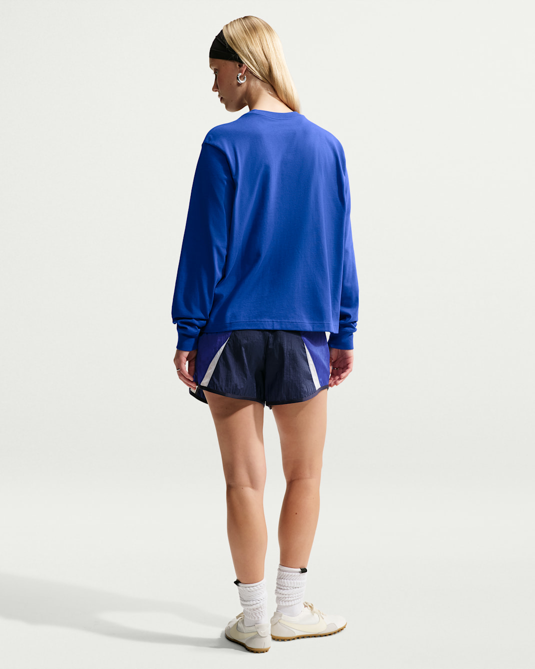 Nike Sportswear Classic Women's Loose Long-Sleeve T-Shirt