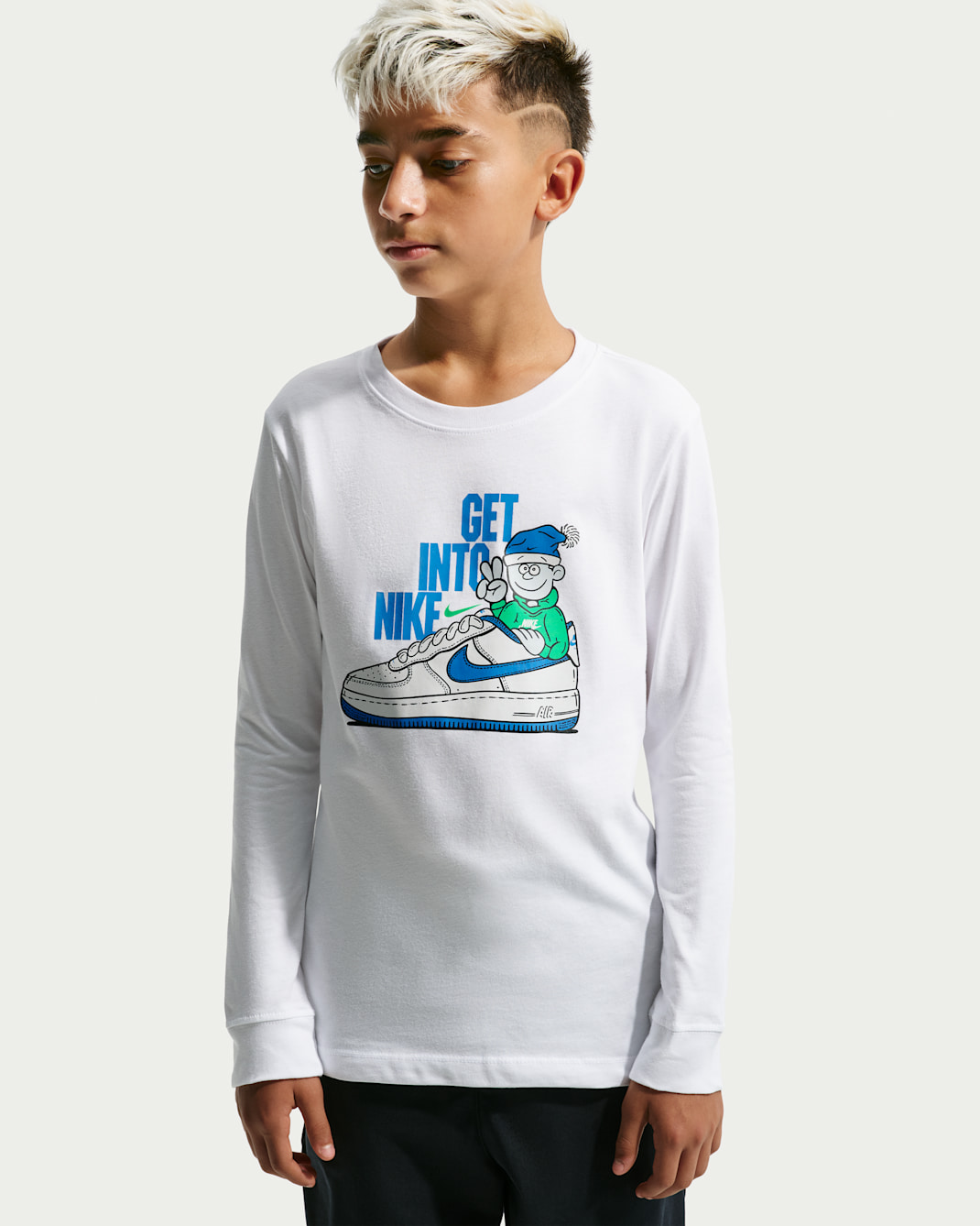 Nike Sportswear Big Kids' Long-Sleeve T-Shirt - White