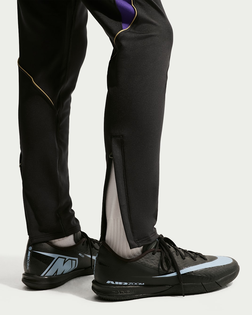 FC Barcelona Strike Away Big Kids' Kobe Dri-FIT Soccer Knit Pants