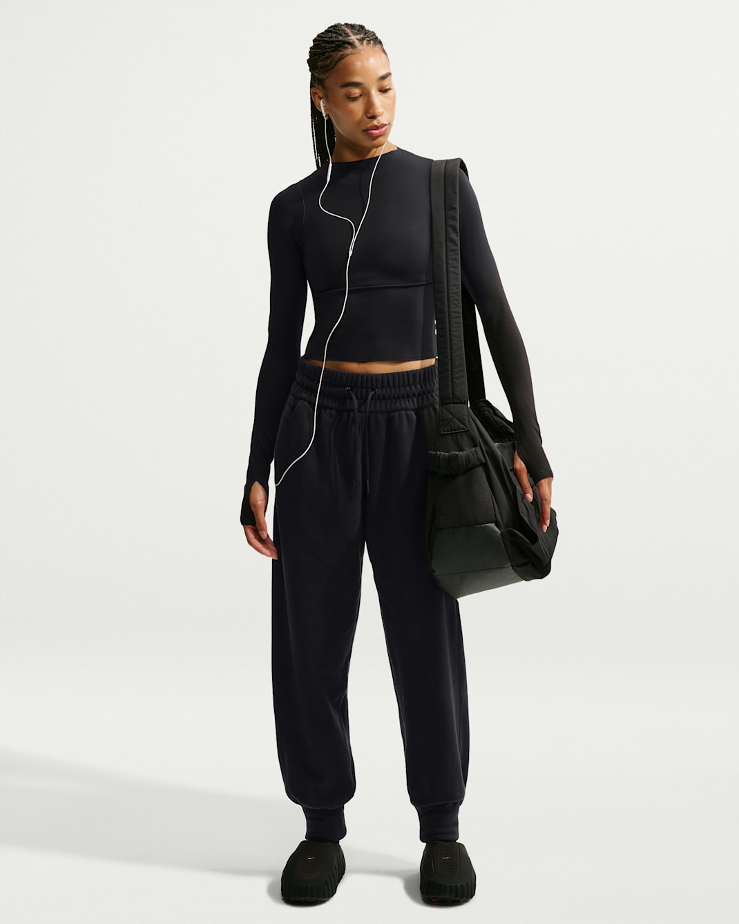 Nike One Women's Therma-FIT Mid-Rise Fleece Joggers - Black/White