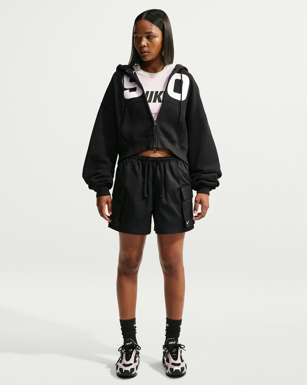 Nike Sportswear Women's Loose Mid-Rise Woven Cargo Shorts - Black/White