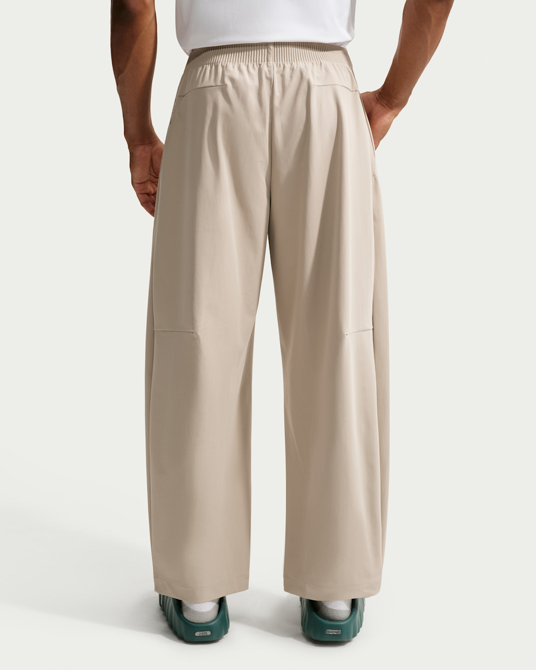 Nike 24.7 PerfectStretch Men's Dri-FIT UV Protection Barrel-Leg Pants