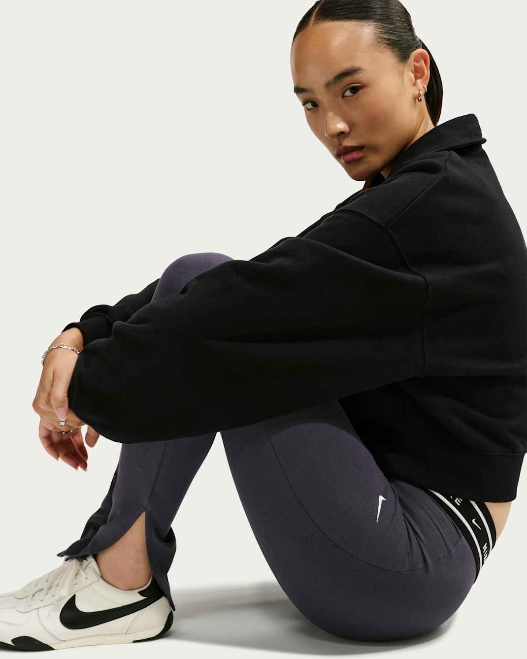 Nike Sportswear Chill Knit Women's High-Waisted Open-Hem Leggings