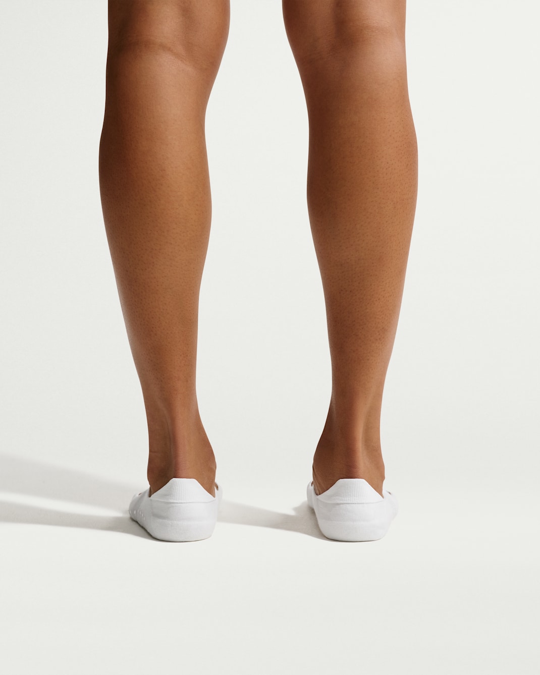 NikeSKIMS Women's Dri-FIT Pilates Grip No-Show Socks (1 Pair)