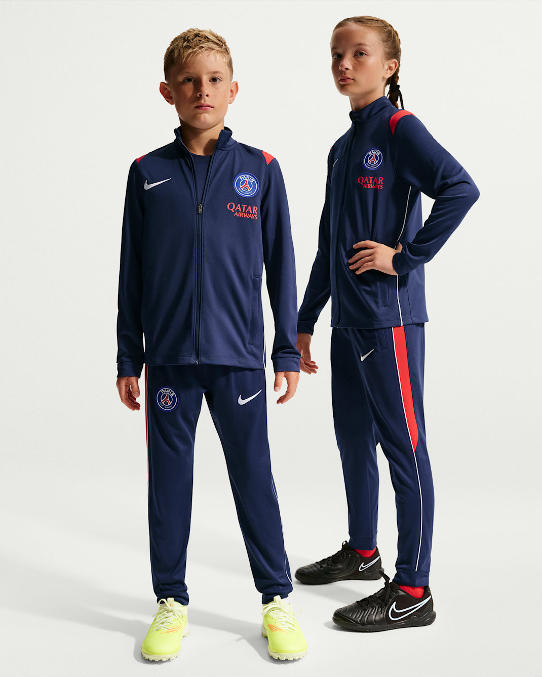 Paris Saint-Germain Academy Pro Older Kids' Nike Dri-FIT Football Knit Tracksuit - Midnight Navy/University Red/White/White