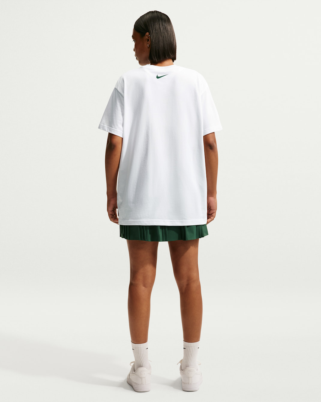 Nike Women's Oversized Graphic T-Shirt