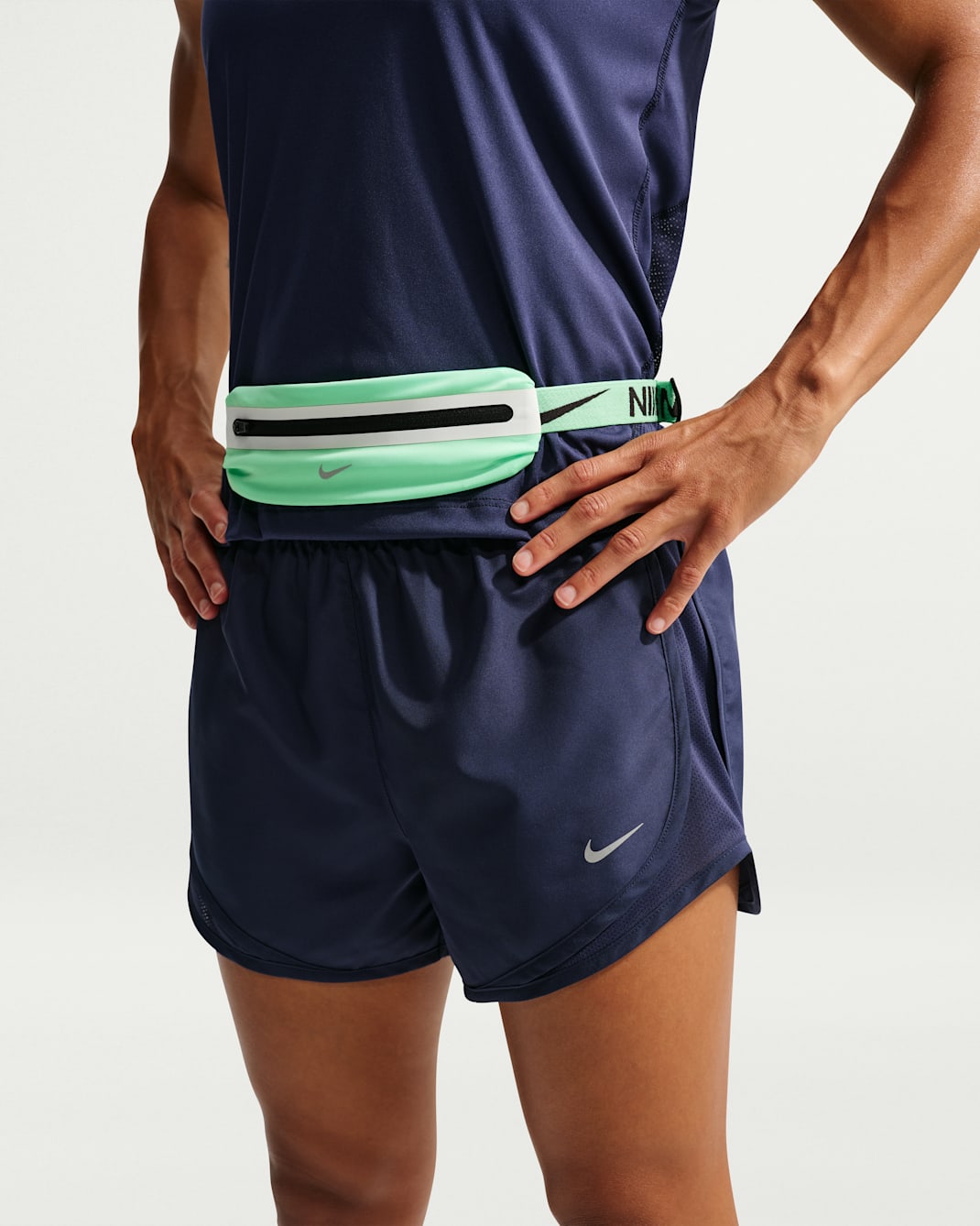 Nike Slim 4.0 Running Waist Pack - Illusion Green/Black/Silver
