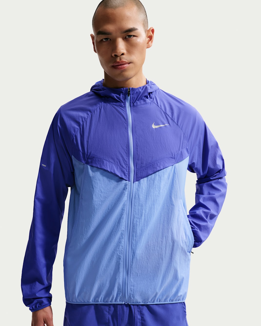 Nike Stride Men's Repel UV Running Jacket - Lapis/Royal Pulse
