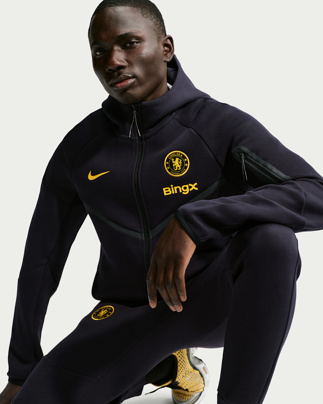 Chelsea FC Tech Fleece Windrunner Men's Nike Soccer Full-Zip Hoodie