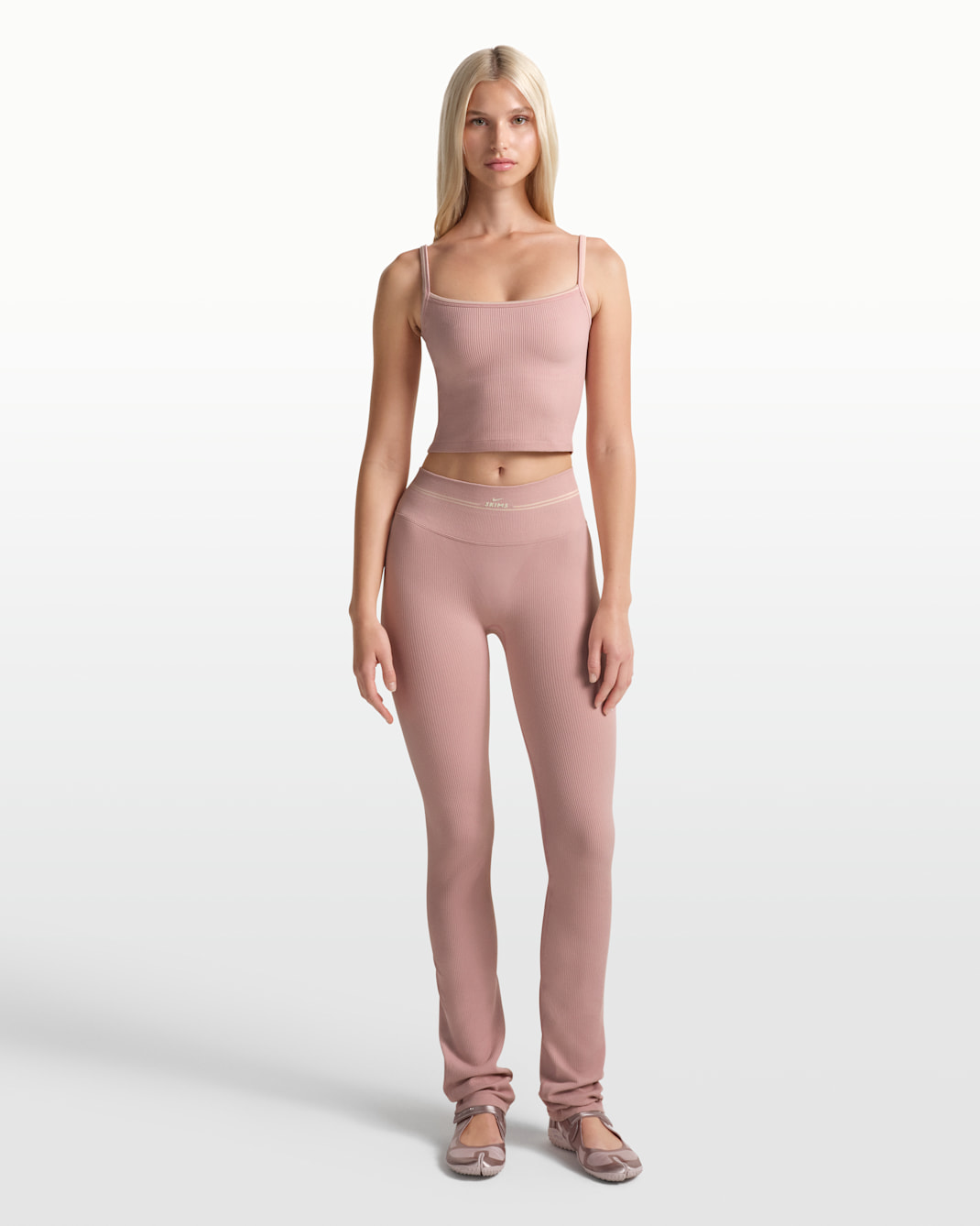 NikeSKIMS Ribbed Seamless Women's 34" Straight Leggings - NSKM HIMALAYAN/NSKM ECRU