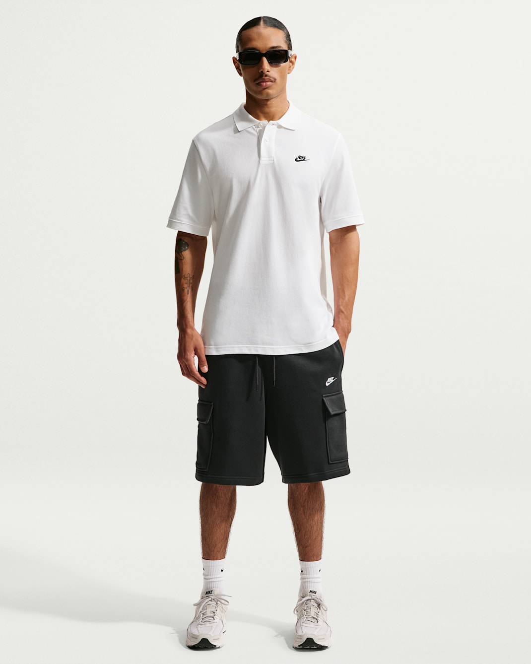Cargoshorts Nike Club i fleece för män - Svart/Svart/Vit