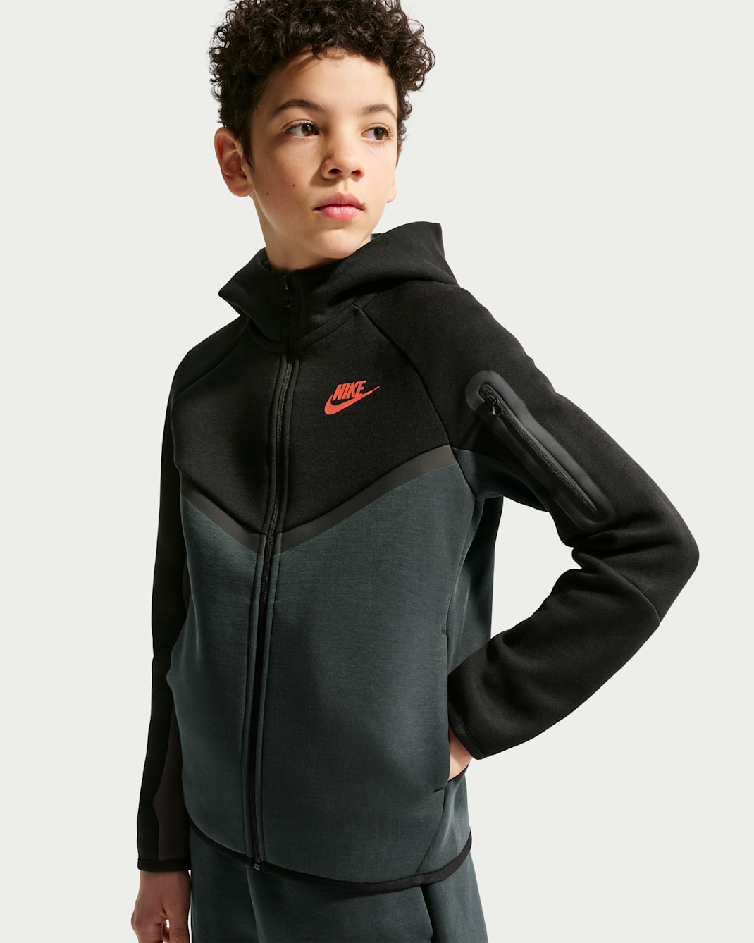 Nike Sportswear Tech Fleece Older Kids' Full-Zip Hoodie - Black/Anthracite/Black/Turf Orange