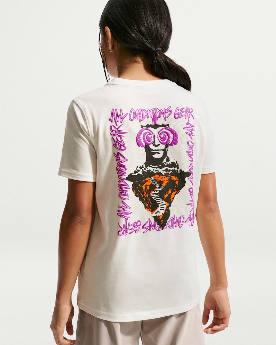 ACG Big Kids' Dri-FIT Head in the Clouds T-Shirt - Summit White