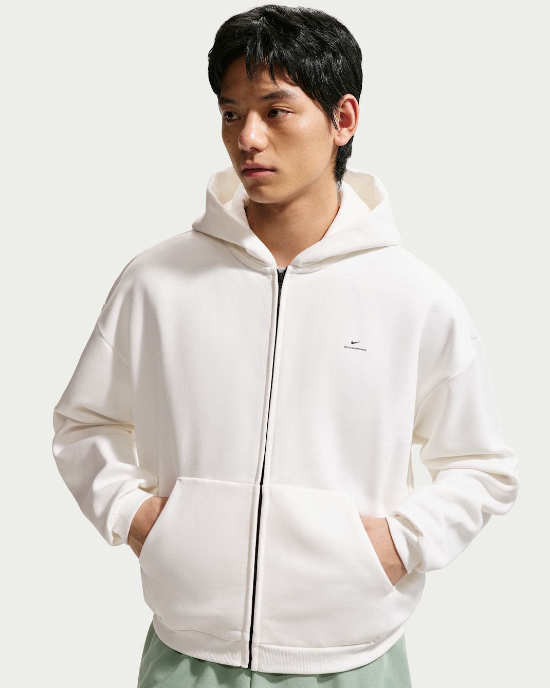 Nike Standard Issue Men's Therma-FIT Full-Zip Basketball Hoodie - Sail/Black