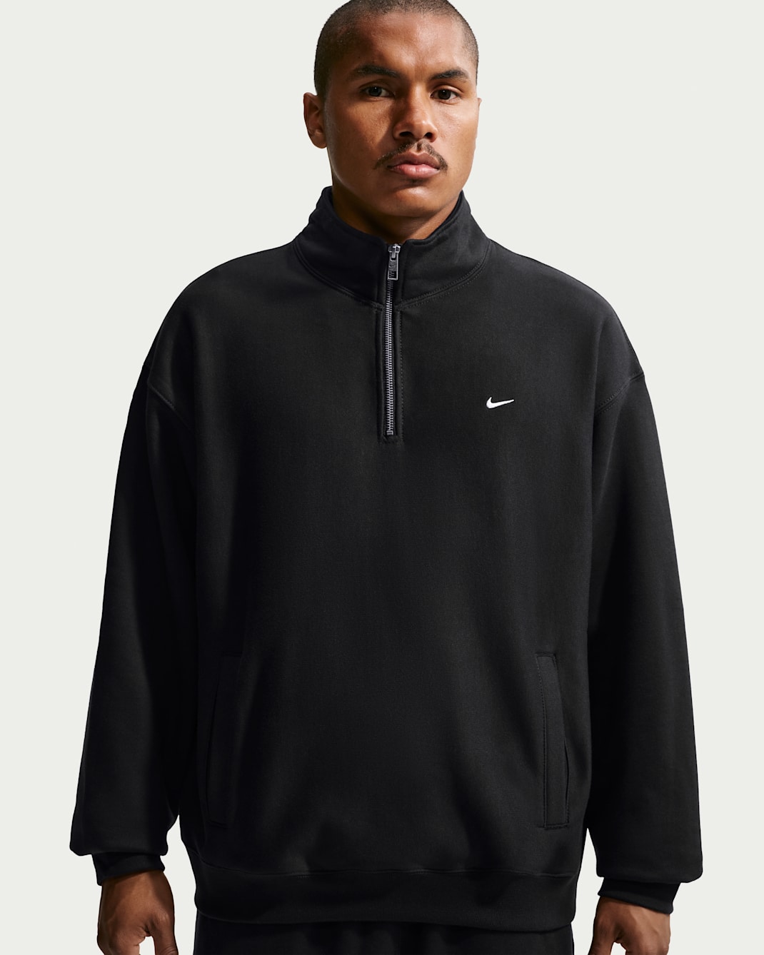 Nike Solo Swoosh negyedcipzáras férfi polárfelső - Fekete/Fekete/Fehér