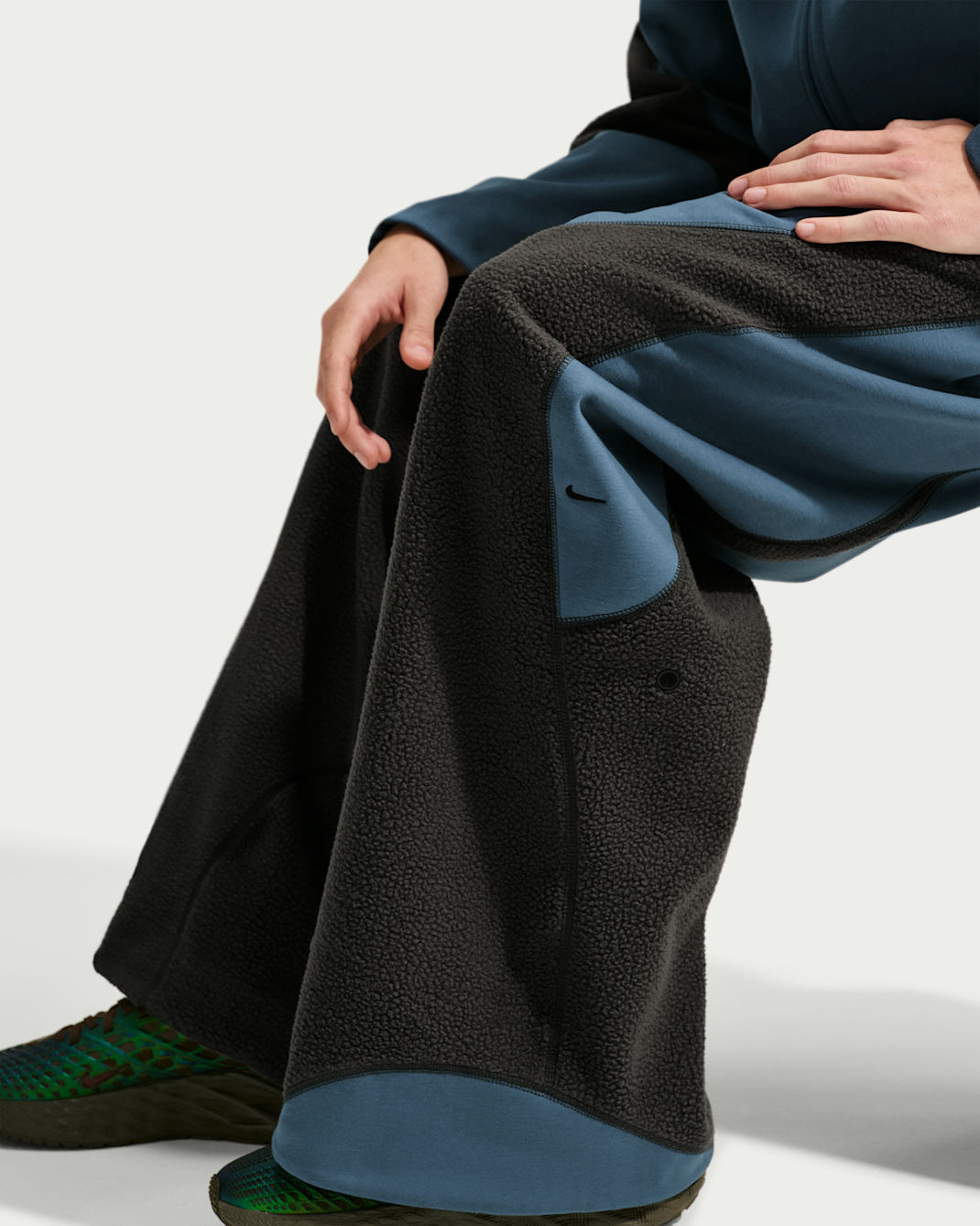Nike Tech Boreas Men's Loose Therma-FIT Open-Hem Pants