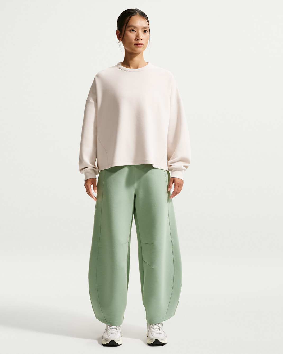 Nike 24.7 ImpossiblySoft Women's High-Waisted Wide-Leg Trousers - Steam/Sail/Dutch Green