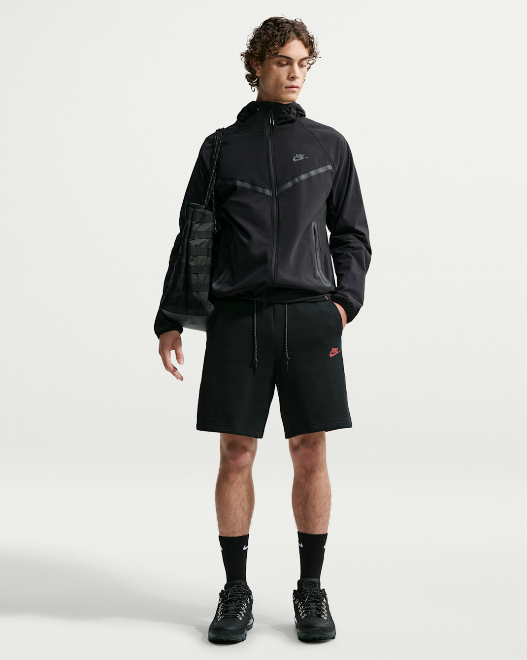 Fleeceshorts Nike Tech för män - Svart/Tough Red