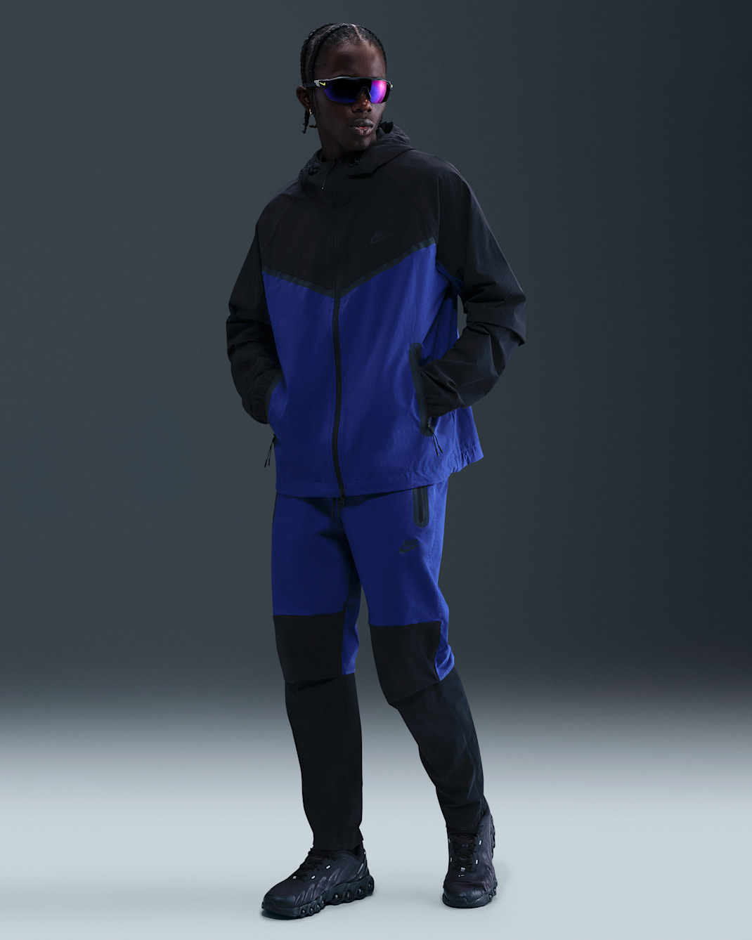 Pantaloni in tessuto Nike Tech – Uomo - Deep Royal Blue/Nero/Nero
