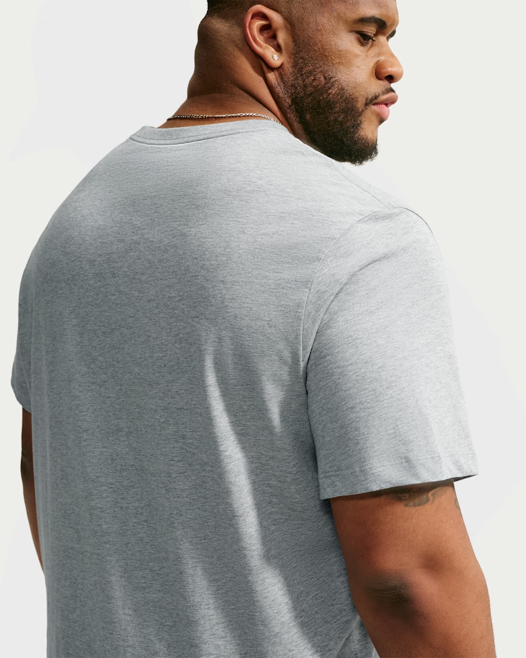 Nike Sportswear Men's Standard T-Shirt