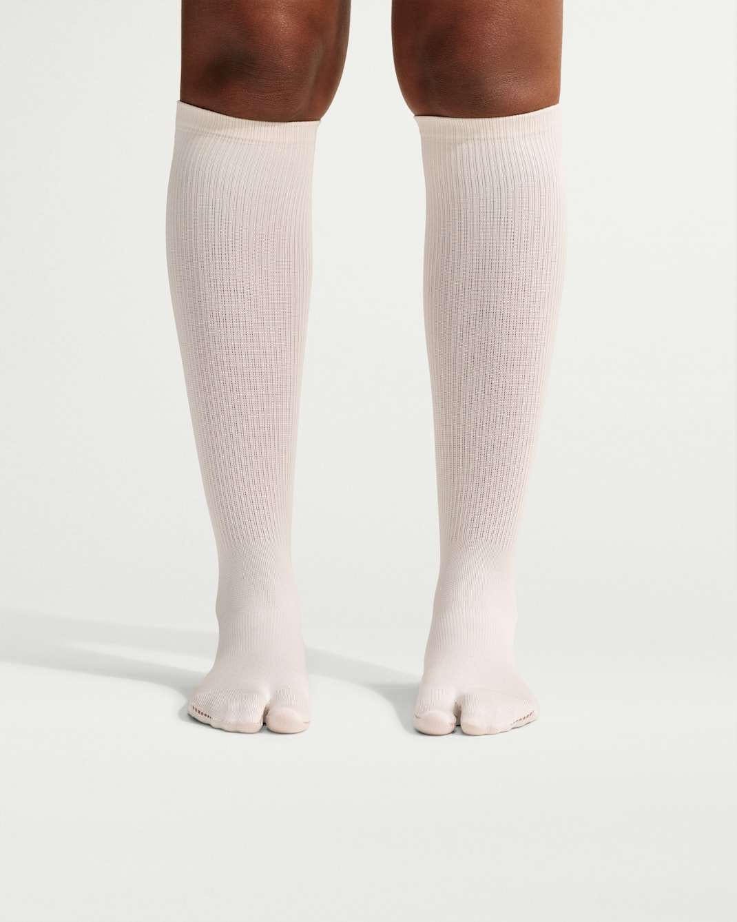 NikeSKIMS Rift Split-Toe Knee-High Socks (1 Pair)
