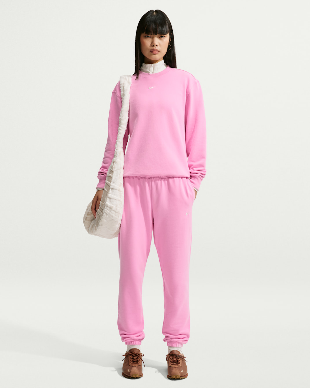 Pants de tiro medio con puño para mujer Nike Studio Fleece Lightweight - Rosa amanecer/Vela