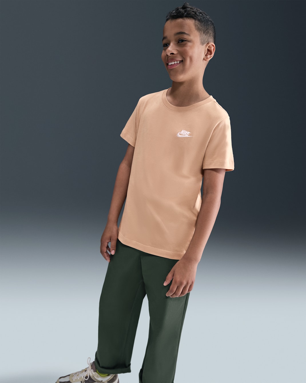 Nike Sportswear Older Kids' T-Shirt - Hemp