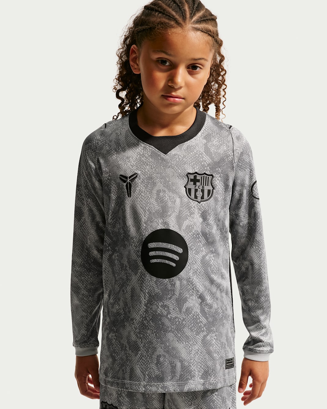 FC Barcelona 2026/27 Stadium Goalkeeper Away Big Kids' Kobe Dri-FIT Soccer Replica Jersey