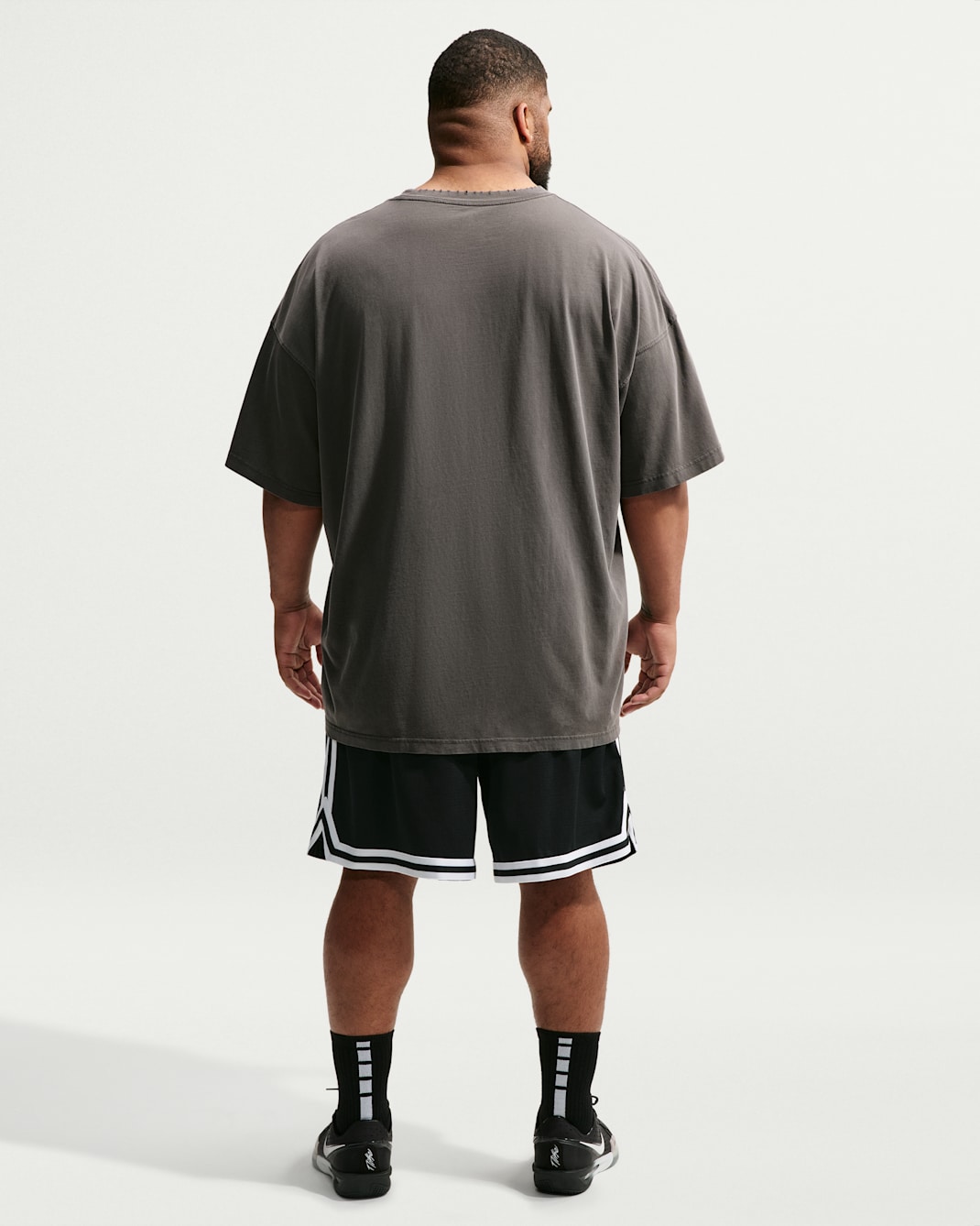 Nike Men's Basketball Oversized T-Shirt