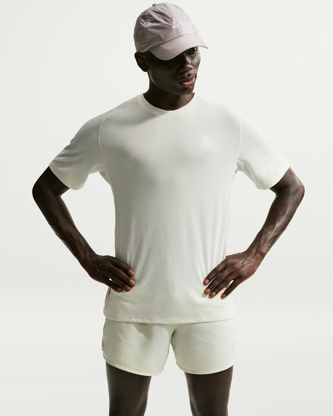 Nike ACG "Solar Chase" Men's Dri-FIT ADV Trail Running Top - Sea Glass/Baltic Blue/Summit White