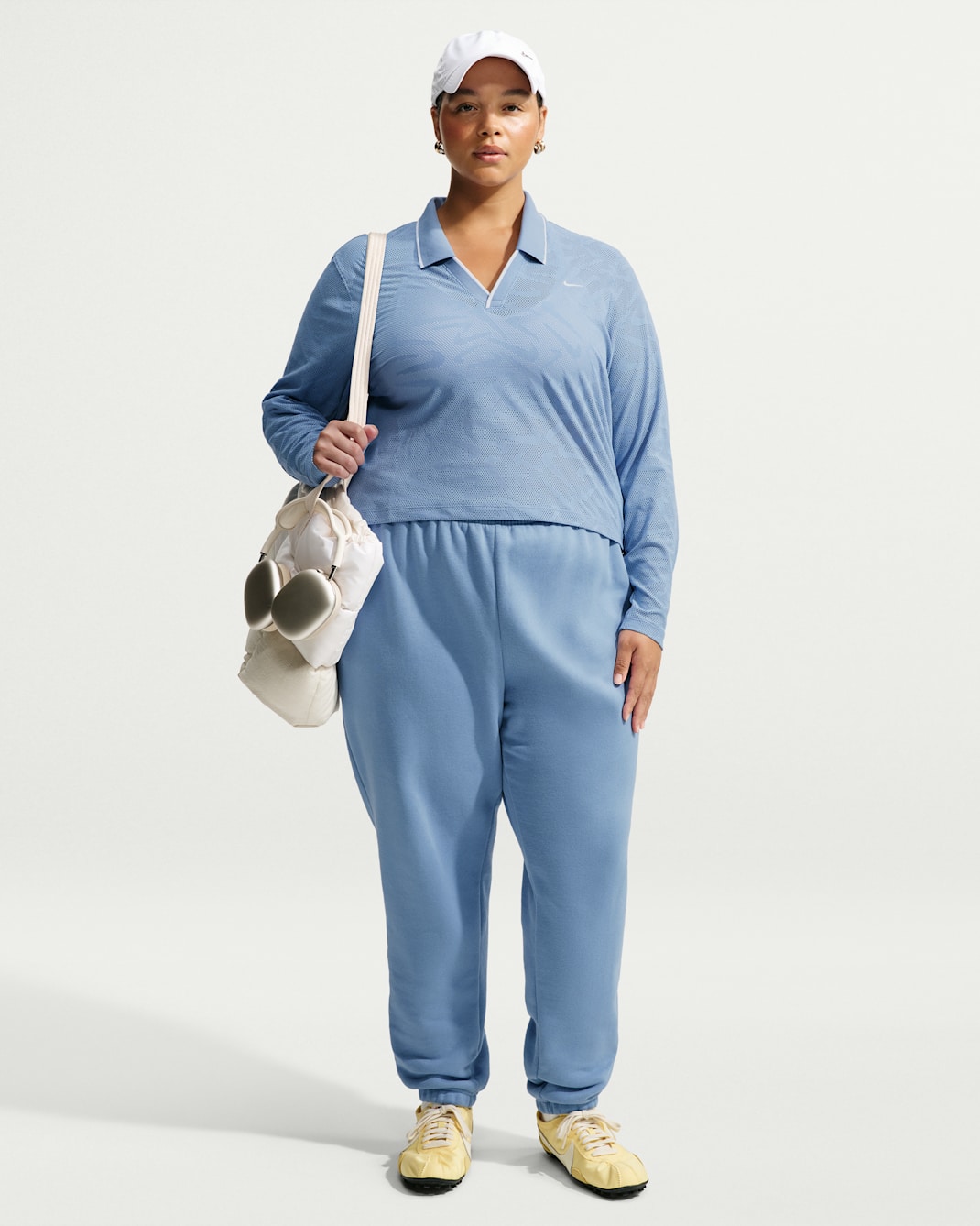 Nike Sportswear Chill Lace Women's Tight Mod-Cropped Long-Sleeve Top (Plus Size)