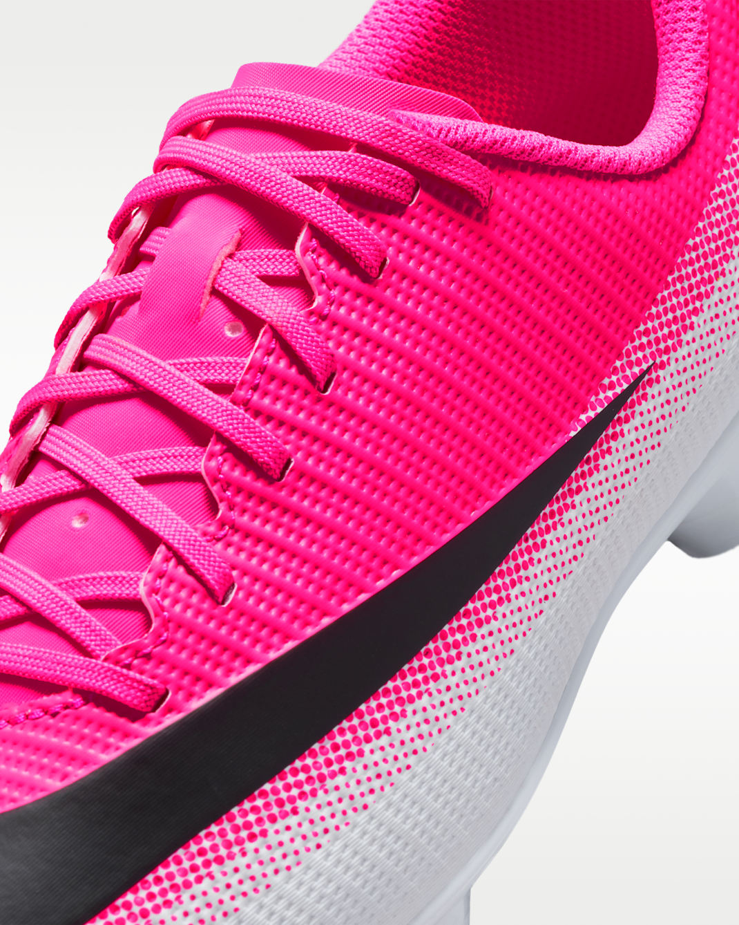 Nike Jr. Mercurial Vapor 17 Club Big Kids' Multi-Ground Low-Top Soccer Cleats