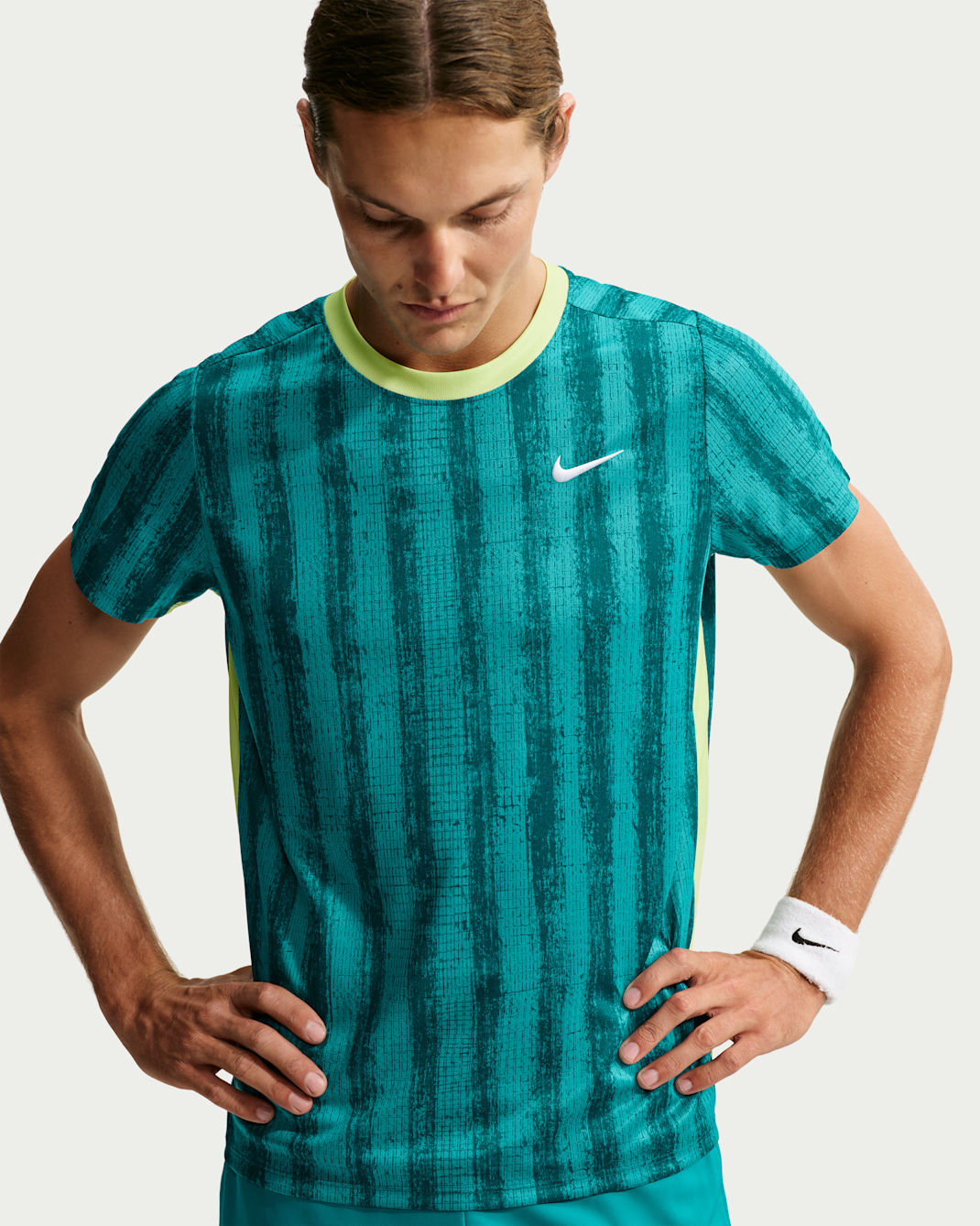 NikeCourt Victory Men's Dri-FIT Tennis Top - Bright Spruce/Light Lemon Twist/White