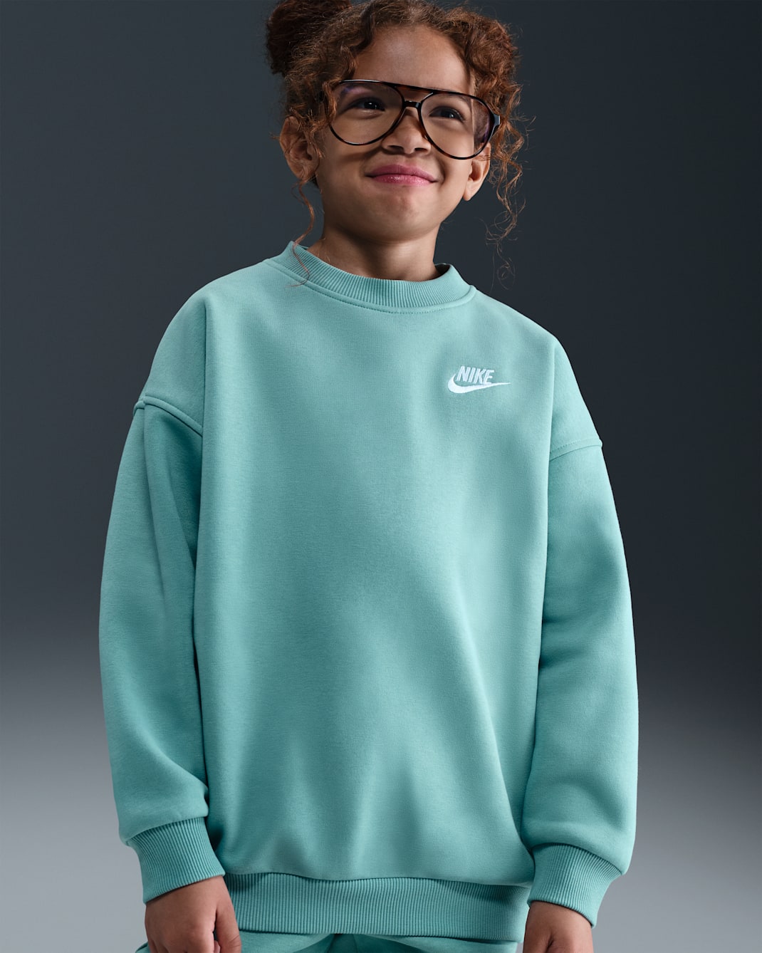 Nike Sportswear Club Fleece Big Kids' Oversized Sweatshirt - Cannon/Cannon/White