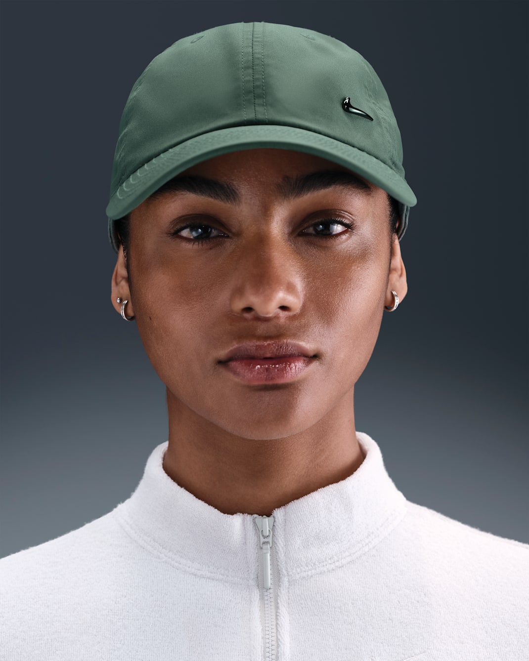 Nike Dri-FIT Club Unstructured Metal Swoosh Cap - Clay Green/Metallic Black