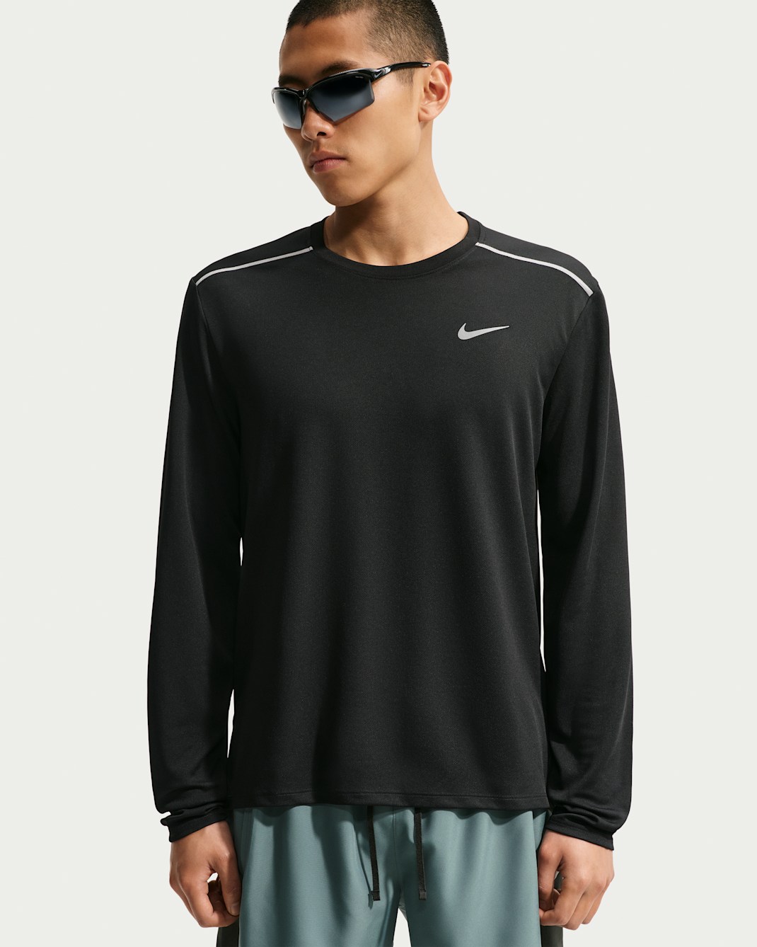 Nike Miler Men's Dri-FIT Long-Sleeve Running Top - Black