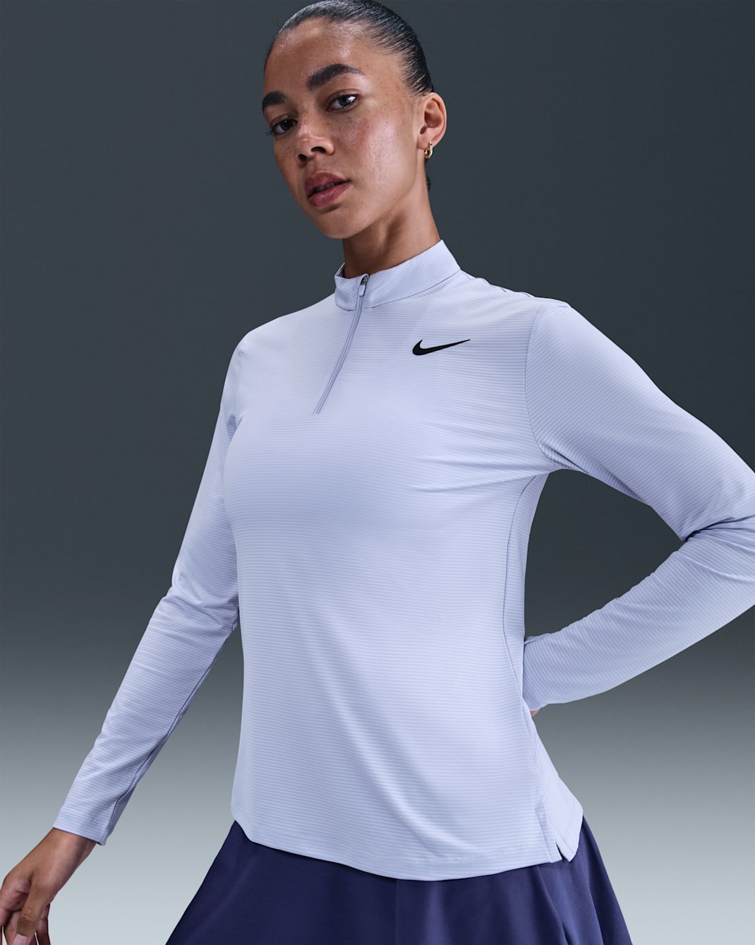 Playera de golf Dri-FIT con cierre de 1/4 para mujer Nike Victory - Fantasma/Negro