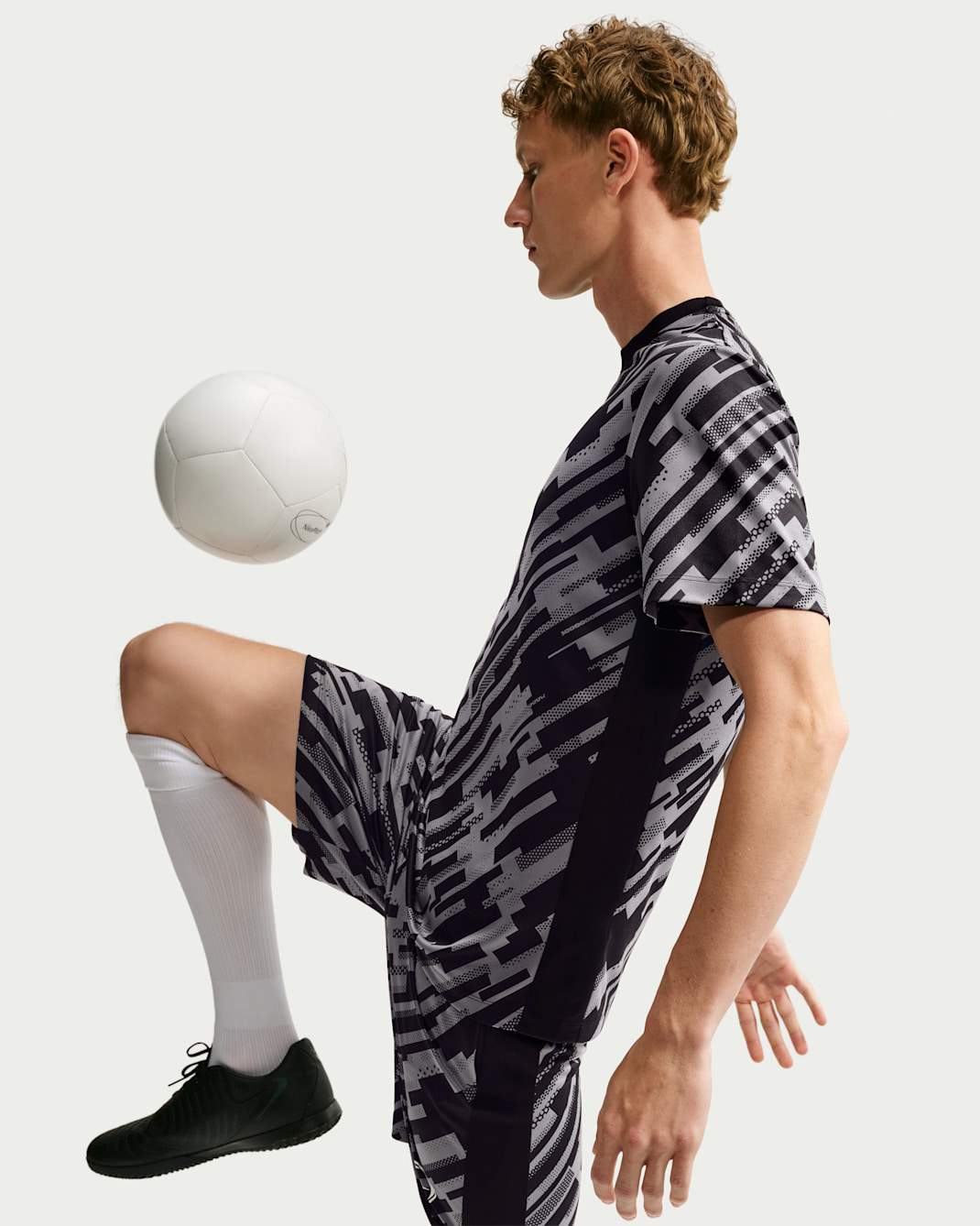 Nike Academy+ Men's Dri-FIT Soccer Short-Sleeve Top