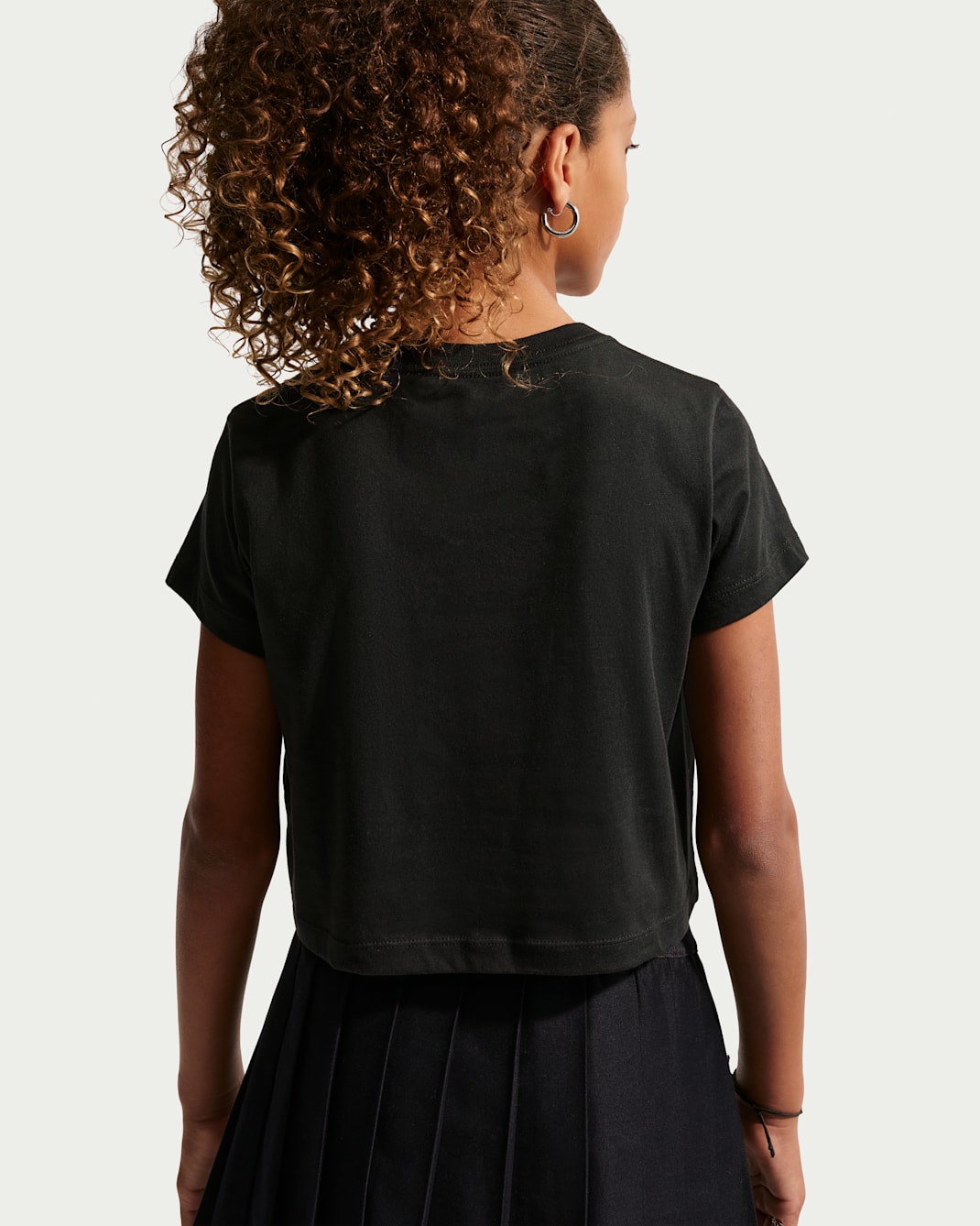 Nike Sportswear Big Kids' (Girls') Cropped T-Shirt