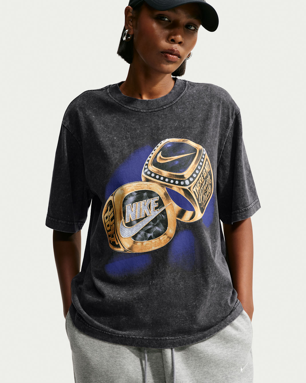 Nike Sportswear Classic Women's Boxy T-Shirt - Black