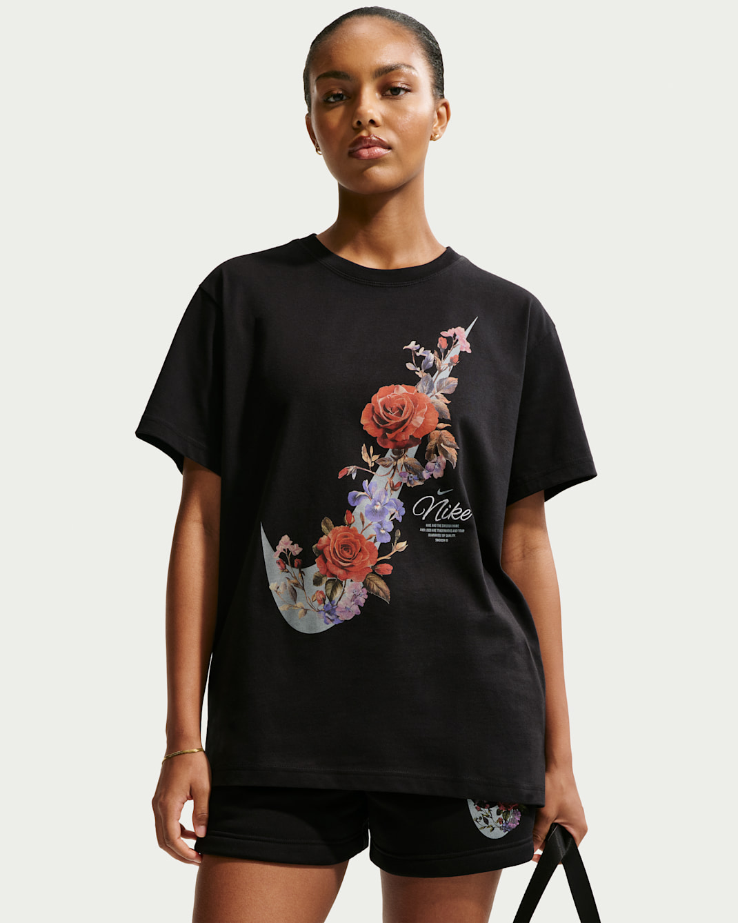 Nike Sportswear Women's T-Shirt - Black/Wolf Grey