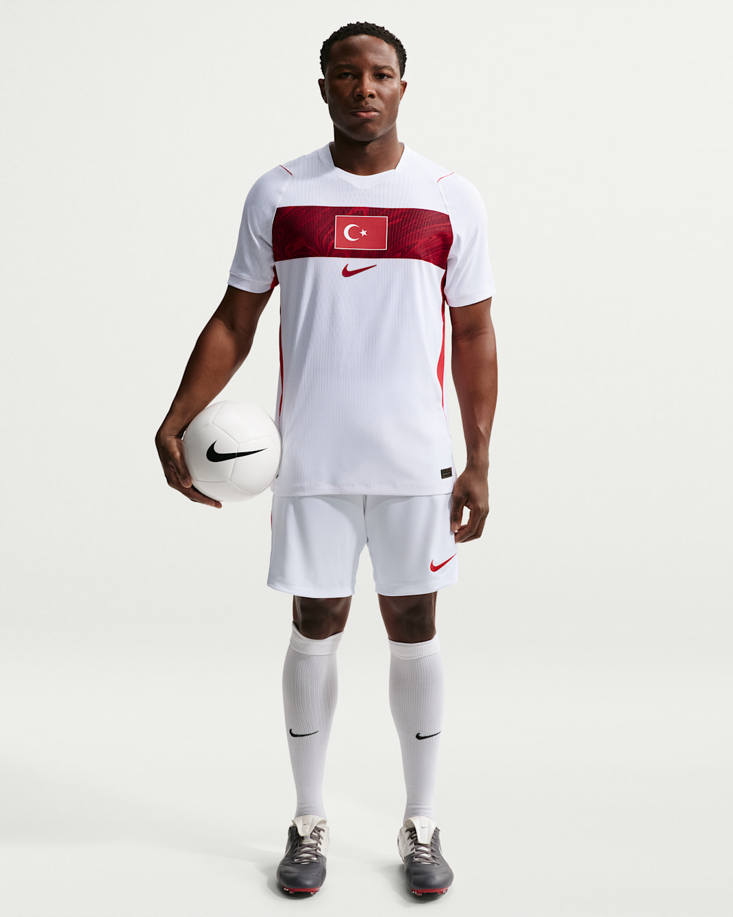 Short de foot Replica Nike Dri-FIT Turquie 2026 Stadium Domicile pour homme - Blanc/Sport Red/Sport Red