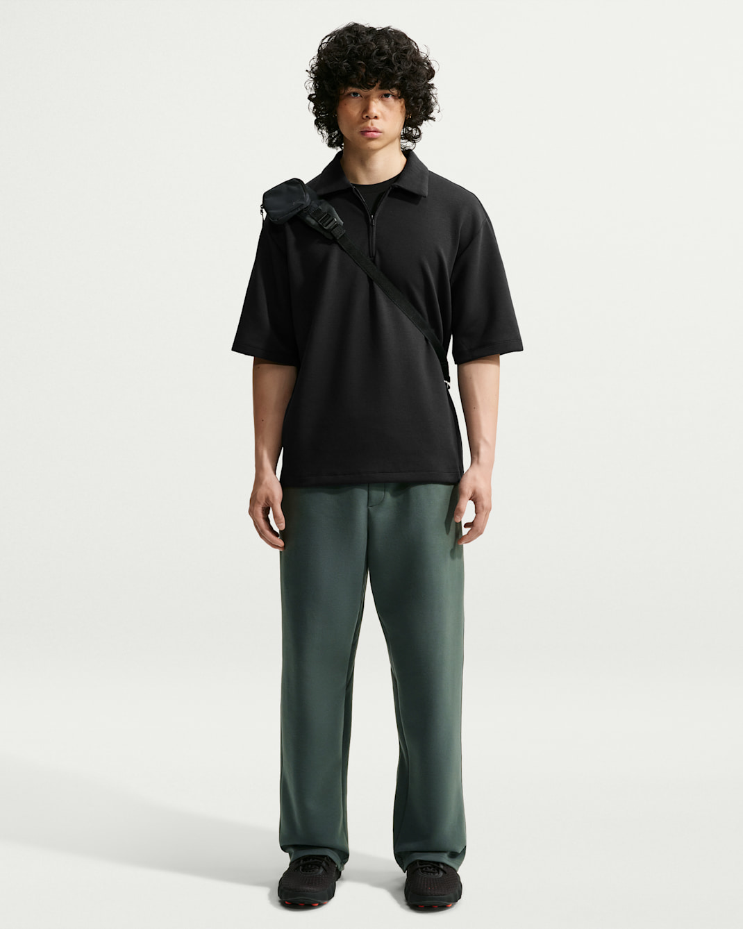 Nike 24.7 ImpossiblySoft Men's Dri-FIT Straight-Leg Pants - Camo Green/Black/Outdoor Green