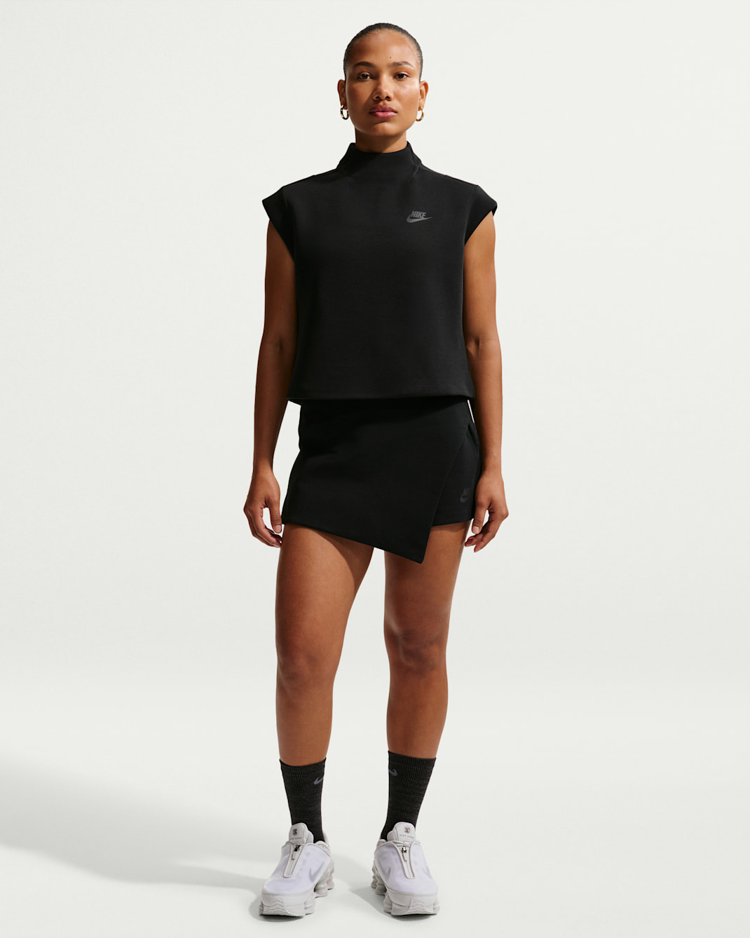 Nike Sportswear Tech Fleece Women's Mid-Rise Skort - Black/Black