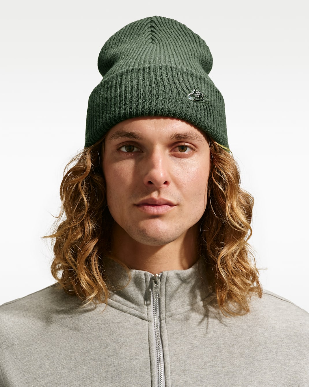 Bonnet à revers large Metal Futura Nike Peak - Camo Green/Metallic Silver