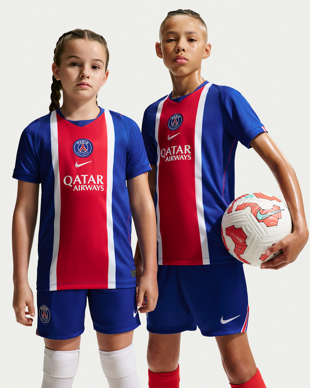 Paris Saint-Germain 2026/27 Stadium (hjemmedrakt) Nike Dri-FIT Replica fotballdrakt til store barn - Old Royal/Hvit/University Red/Hvit