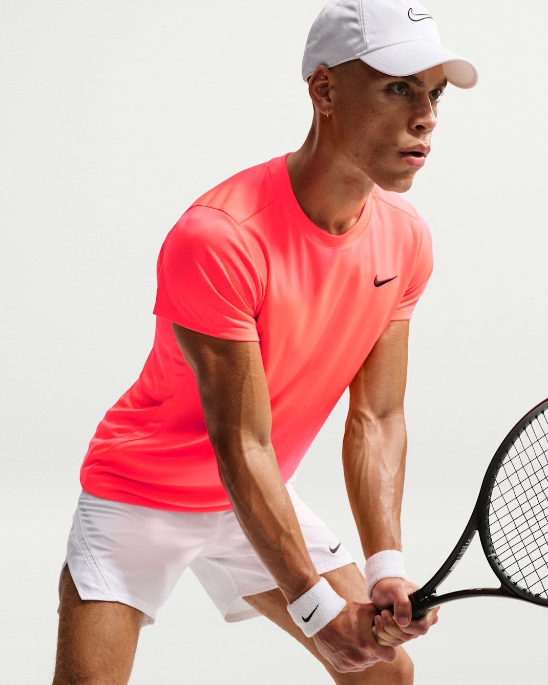 Playera de tenis Dri-FIT para hombre NikeCourt Victory - Lava cálido/Negro