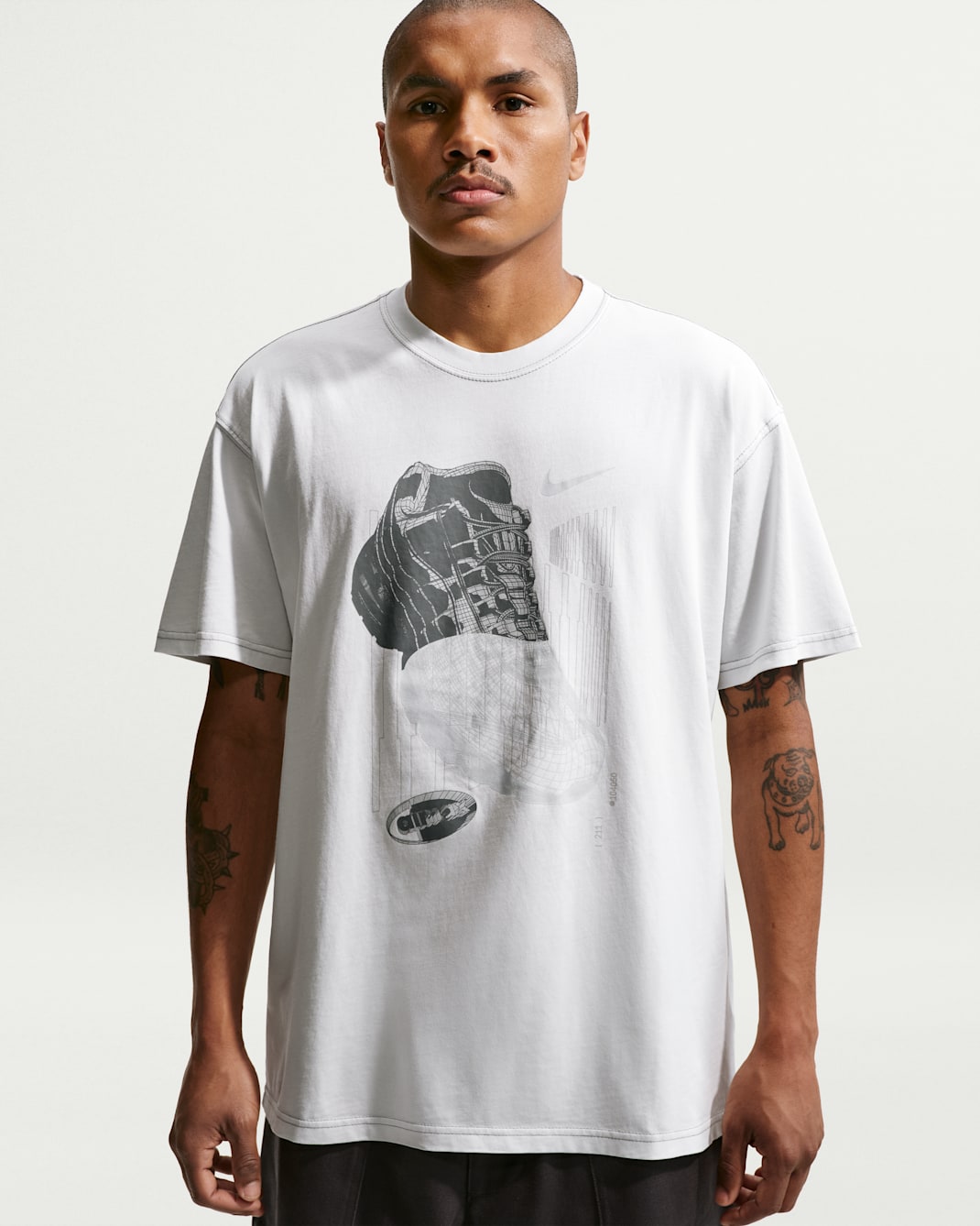 Nike 'City Pack' Men's T-Shirt - Off-White/Cool Grey/Pure Platinum