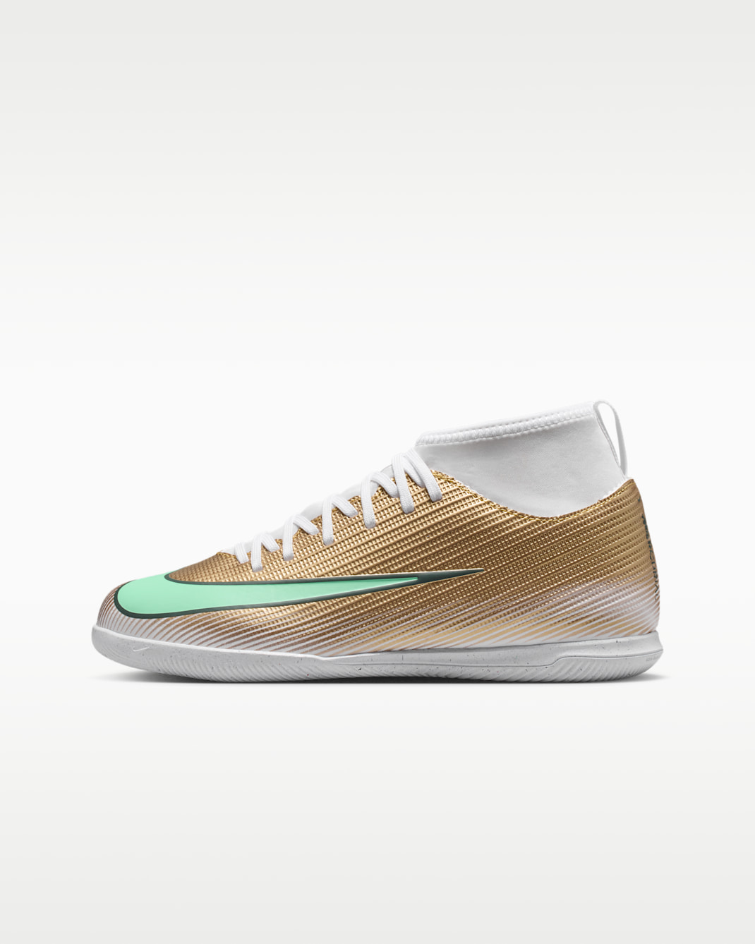 Chaussure de foot en salle montante Nike Jr. Mercurial Superfly 11 Club "Kylian Mbappé" pour pré-ado - Metallic Gold/Green Glow